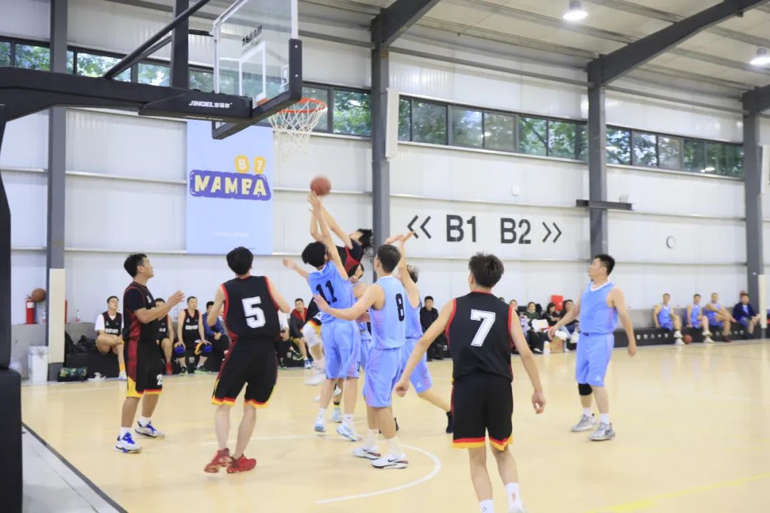 花花牛丨奪冠，奪冠，奪冠?。?！用冠軍為中國(guó)健兒喝彩！??！