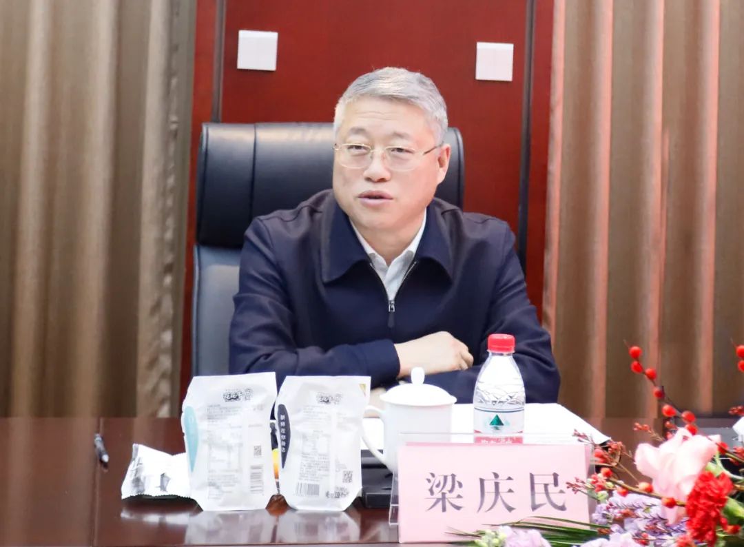 新年開新局 合作促發(fā)展丨佳木斯市委常委、副市長(zhǎng)閆志剛一行蒞臨花花牛乳業(yè)集團(tuán)及佳田企業(yè)考察座談