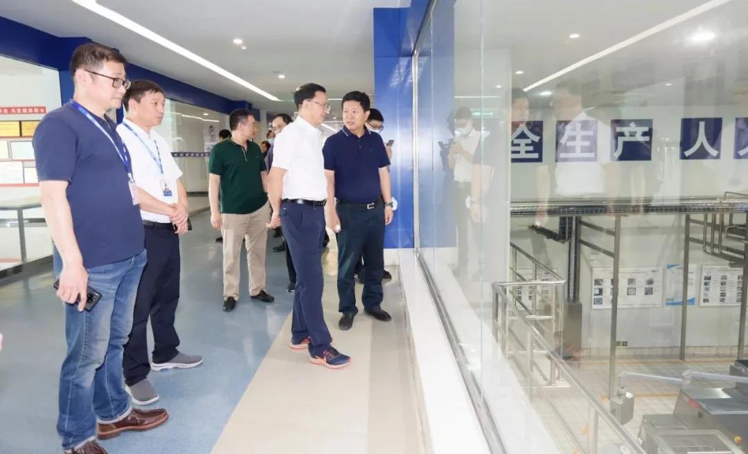 快訊 | 湖北省農業(yè)廳副廳長王海濤等領導一行蒞臨河南花花牛乳業(yè)集團參觀調研