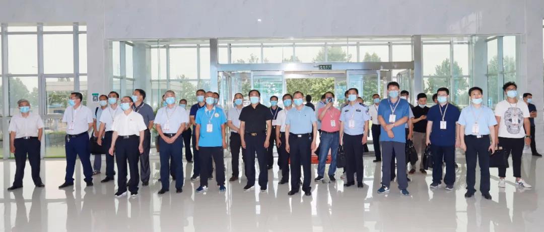 鄭州市安全生產雙重預防體系建設現(xiàn)場觀摩會在花花牛乳業(yè)集團鄭州分公司召開