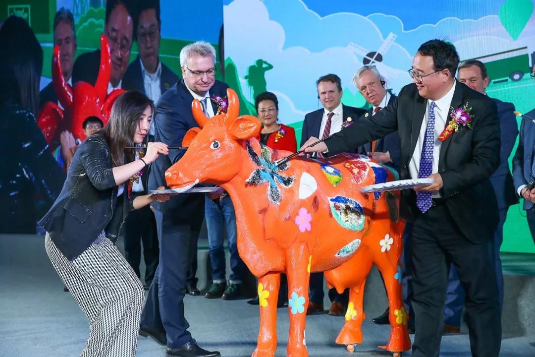 SDDDC走進(jìn)河南，看看花花牛的國(guó)際范兒！