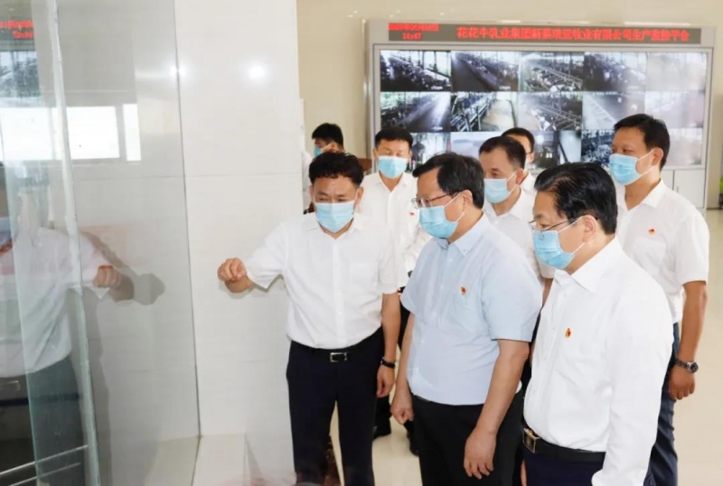 快訊 | 河南省委常委、省紀(jì)委書記、省監(jiān)委主任任正曉蒞臨花花牛乳業(yè)集團(tuán)新蔡瑞亞牧場(chǎng)調(diào)研